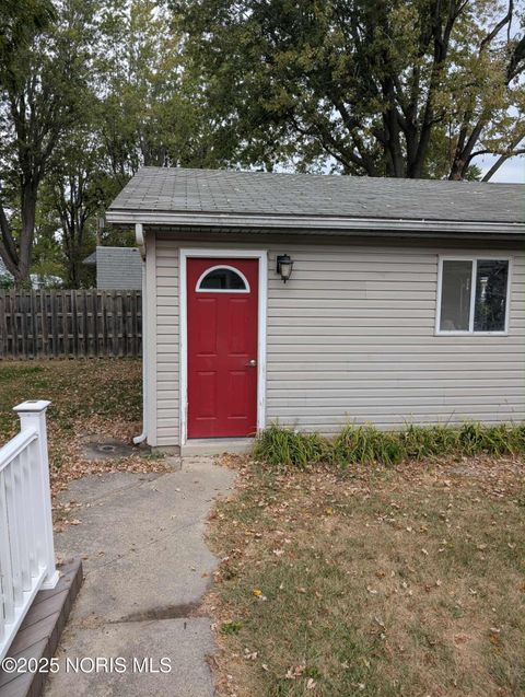Tiny photo for 122 Wolfly Avenue, Bowling Green, OH 43402 (MLS # 10001794)