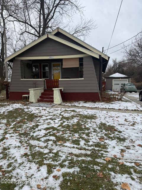 Photo of 1911 N Holland Sylvania Road, Toledo, OH 43615 (MLS # 10002286)