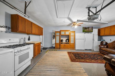 Tiny photo for 3658 Lauderdale Drive, Toledo, OH 43615 (MLS # 10007852)
