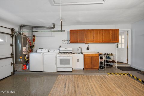 Tiny photo for 3658 Lauderdale Drive, Toledo, OH 43615 (MLS # 10007852)