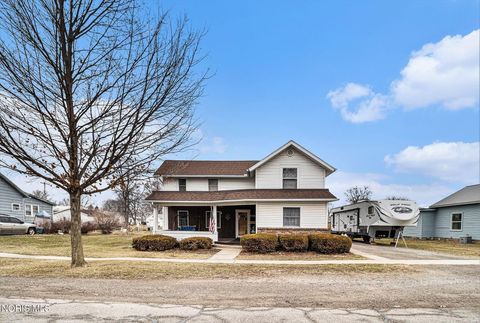Tiny photo for 227 E Lynn Street, Edgerton, OH 43517 (MLS # 10004732)