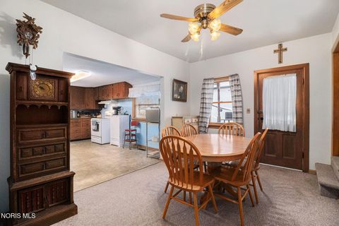 Tiny photo for 227 E Lynn Street, Edgerton, OH 43517 (MLS # 10004732)