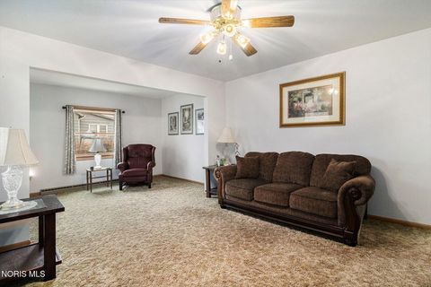 Tiny photo for 227 E Lynn Street, Edgerton, OH 43517 (MLS # 10004732)