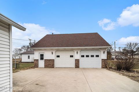 Tiny photo for 227 E Lynn Street, Edgerton, OH 43517 (MLS # 10004732)