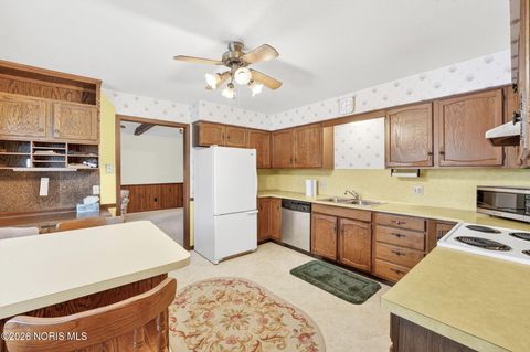 Tiny photo for 808 N Wintergarden Road, Bowling Green, OH 43402 (MLS # 10003362)