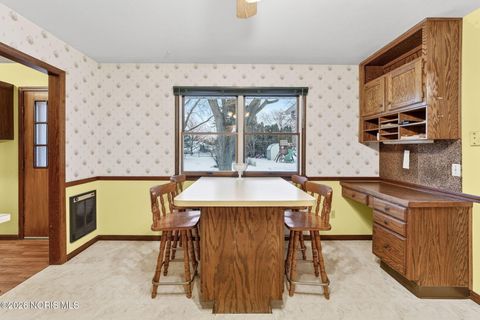 Tiny photo for 808 N Wintergarden Road, Bowling Green, OH 43402 (MLS # 10003362)