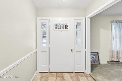 Tiny photo for 808 N Wintergarden Road, Bowling Green, OH 43402 (MLS # 10003362)