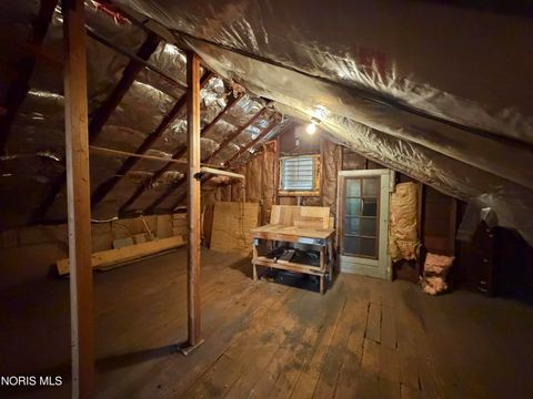 Tiny photo for 1207 Colton Street, Toledo, OH 43609 (MLS # 10006300)