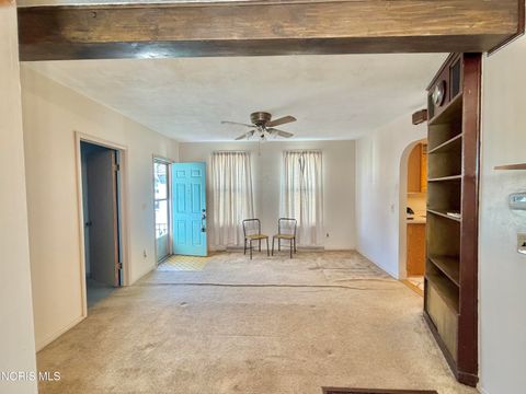 Tiny photo for 1207 Colton Street, Toledo, OH 43609 (MLS # 10006300)