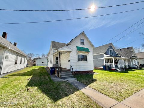 Tiny photo for 1207 Colton Street, Toledo, OH 43609 (MLS # 10006300)