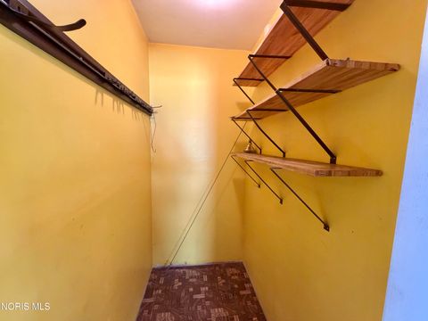 Tiny photo for 1207 Colton Street, Toledo, OH 43609 (MLS # 10006300)