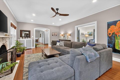 Tiny photo for 2151 Hawthorne Road, Ottawa Hills, OH 43606 (MLS # 10008453)