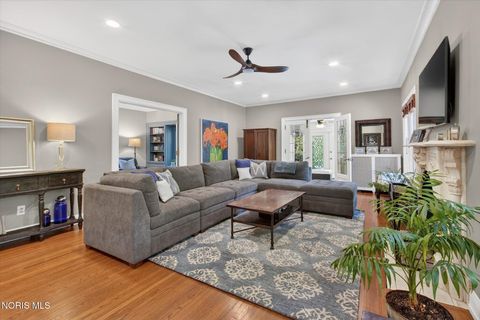 Tiny photo for 2151 Hawthorne Road, Ottawa Hills, OH 43606 (MLS # 10008453)