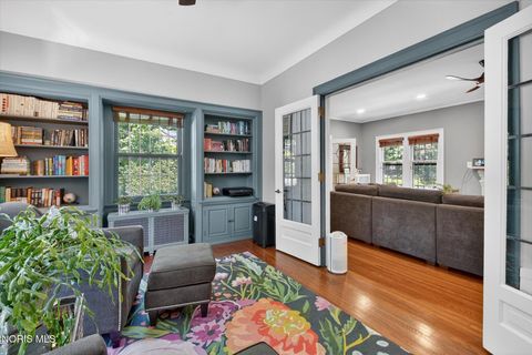 Tiny photo for 2151 Hawthorne Road, Ottawa Hills, OH 43606 (MLS # 10008453)