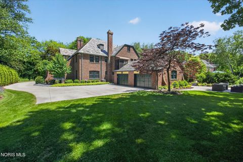 Tiny photo for 2151 Hawthorne Road, Ottawa Hills, OH 43606 (MLS # 10008453)