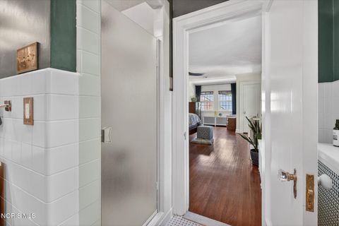 Tiny photo for 2151 Hawthorne Road, Ottawa Hills, OH 43606 (MLS # 10008453)