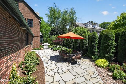 Tiny photo for 2151 Hawthorne Road, Ottawa Hills, OH 43606 (MLS # 10008453)