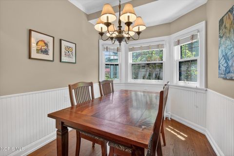 Tiny photo for 2151 Hawthorne Road, Ottawa Hills, OH 43606 (MLS # 10008453)