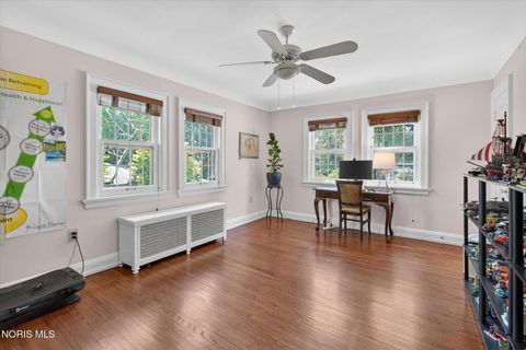 Tiny photo for 2151 Hawthorne Road, Ottawa Hills, OH 43606 (MLS # 10008453)