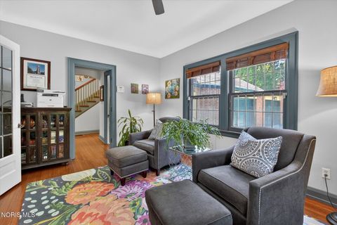 Tiny photo for 2151 Hawthorne Road, Ottawa Hills, OH 43606 (MLS # 10008453)