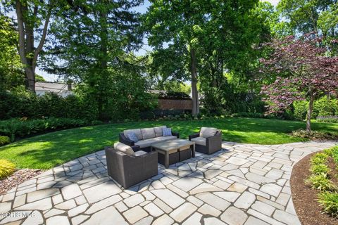 Tiny photo for 2151 Hawthorne Road, Ottawa Hills, OH 43606 (MLS # 10008453)