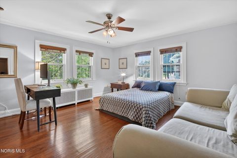 Tiny photo for 2151 Hawthorne Road, Ottawa Hills, OH 43606 (MLS # 10008453)
