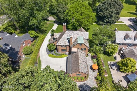 Tiny photo for 2151 Hawthorne Road, Ottawa Hills, OH 43606 (MLS # 10008453)