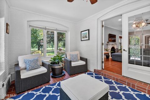 Tiny photo for 2151 Hawthorne Road, Ottawa Hills, OH 43606 (MLS # 10008453)