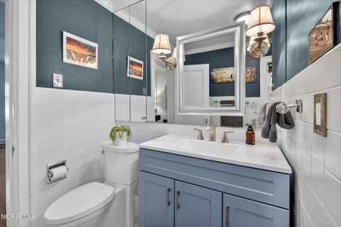 Tiny photo for 2151 Hawthorne Road, Ottawa Hills, OH 43606 (MLS # 10008453)