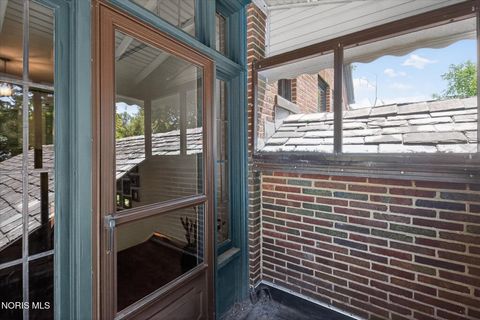 Tiny photo for 2151 Hawthorne Road, Ottawa Hills, OH 43606 (MLS # 10008453)