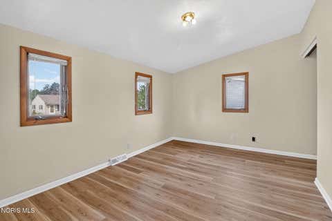 Tiny photo for 1236 Richland Street, Maumee, OH 43537 (MLS # 10011734)