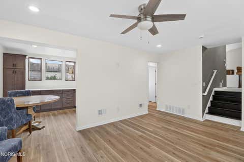 Tiny photo for 1236 Richland Street, Maumee, OH 43537 (MLS # 10011734)