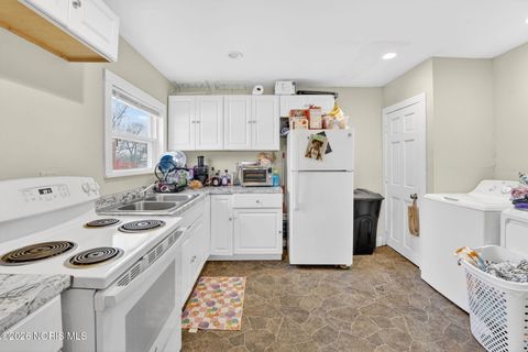 Tiny photo for 1501 Fernwood Avenue, Toledo, OH 43607 (MLS # 10002900)