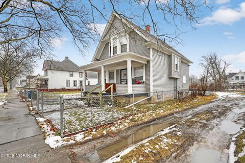 Tiny photo for 1501 Fernwood Avenue, Toledo, OH 43607 (MLS # 10002900)