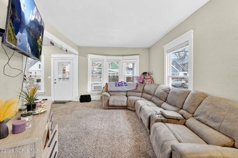 Tiny photo for 1501 Fernwood Avenue, Toledo, OH 43607 (MLS # 10002900)