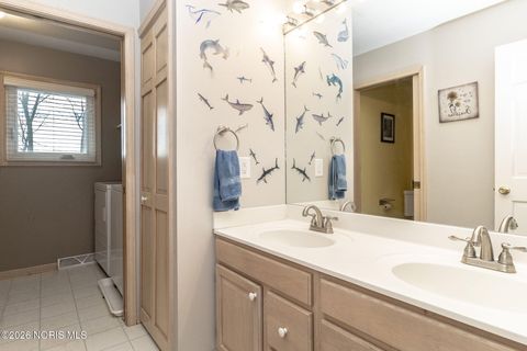 Tiny photo for 1308 Oaktree Court, Oregon, OH 43616 (MLS # 10003883)