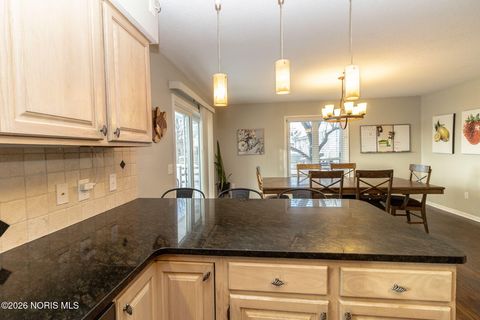 Tiny photo for 1308 Oaktree Court, Oregon, OH 43616 (MLS # 10003883)