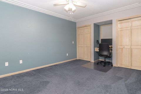 Tiny photo for 1308 Oaktree Court, Oregon, OH 43616 (MLS # 10003883)