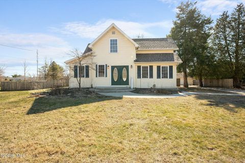 Tiny photo for 11215 Waterville Street, Whitehouse, OH 43571 (MLS # 10004938)