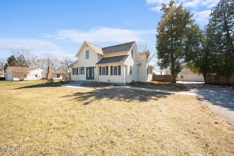Tiny photo for 11215 Waterville Street, Whitehouse, OH 43571 (MLS # 10004938)