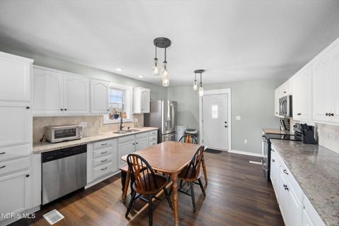 Tiny photo for 11215 Waterville Street, Whitehouse, OH 43571 (MLS # 10004938)