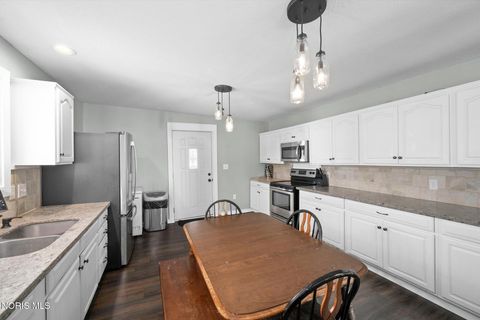 Tiny photo for 11215 Waterville Street, Whitehouse, OH 43571 (MLS # 10004938)