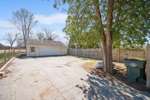 Tiny photo for 11215 Waterville Street, Whitehouse, OH 43571 (MLS # 10004938)