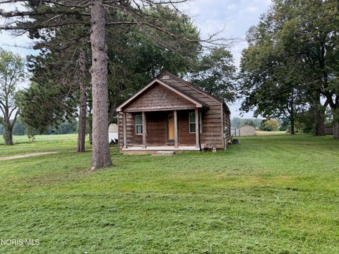 Photo of 6531 County Road 2, Swanton, OH 43558 (MLS # 10013173)