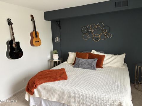 Tiny photo for 5679 Monroe Street #Building 3 Unit 702, Sylvania, OH 43560 (MLS # 10005251)