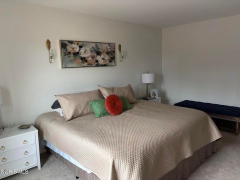 Tiny photo for 5679 Monroe Street #Building 3 Unit 702, Sylvania, OH 43560 (MLS # 10005251)