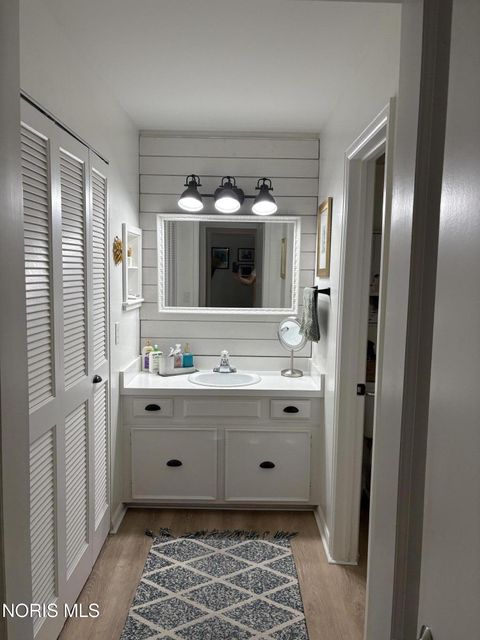 Tiny photo for 5679 Monroe Street #Building 3 Unit 702, Sylvania, OH 43560 (MLS # 10005251)