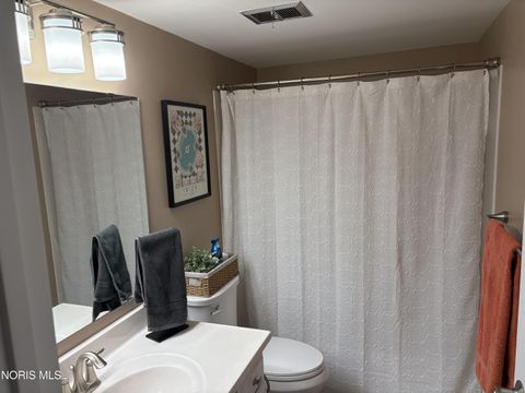 Tiny photo for 5679 Monroe Street #Building 3 Unit 702, Sylvania, OH 43560 (MLS # 10005251)