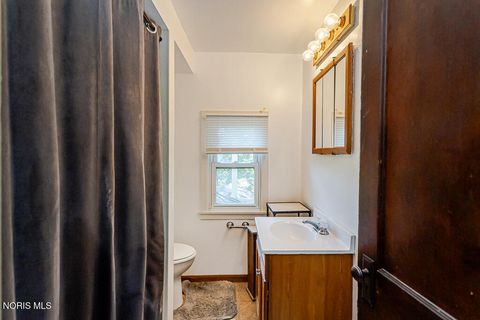 Tiny photo for 119 Gradolph Street, Toledo, OH 43612 (MLS # 10004232)