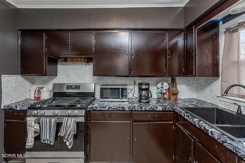 Tiny photo for 119 Gradolph Street, Toledo, OH 43612 (MLS # 10004232)